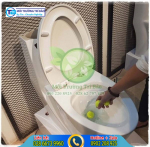 Cách thông bồn cầu bị tắc do vật cứng hiệu quả lh: 090 220 8925.