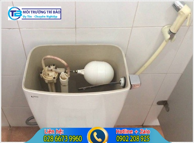 Bồn cầu bị cạn nước v&agrave; c&aacute;c lưu &yacute;