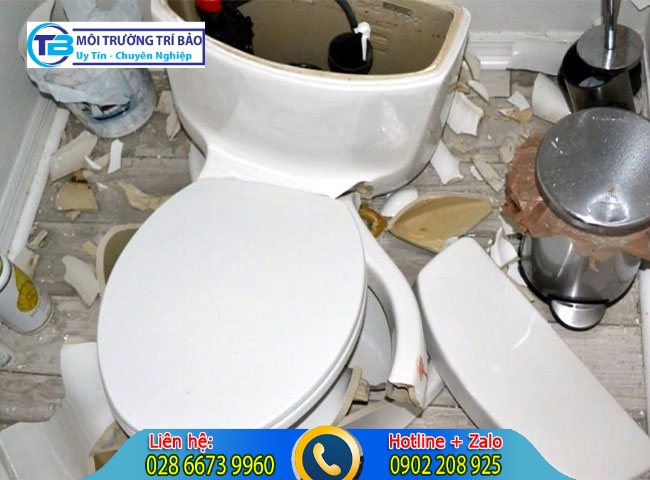 Bồn cầu bị nứt n&ecirc;n thay mới