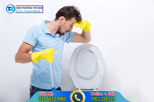 Ống tho&aacute;t nước bị tắc