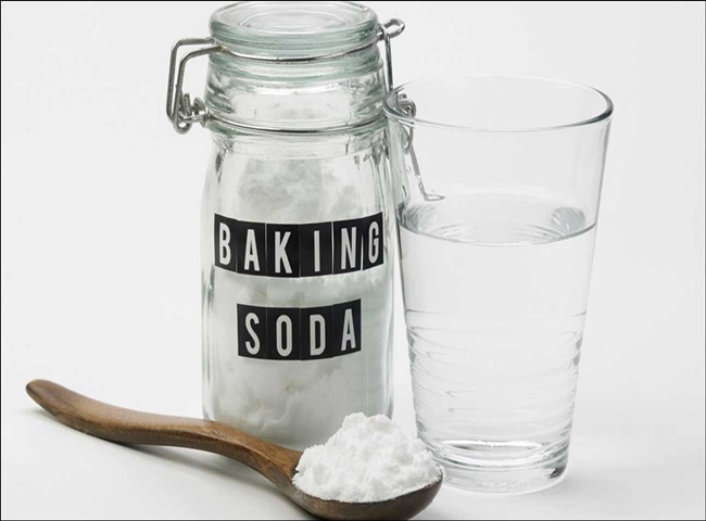 c&aacute;ch khử m&ugrave;i khai nước tiểu m&egrave;o v&agrave; baking soda