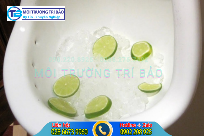 Thông cầu nghẹt bằng đá lạnh.