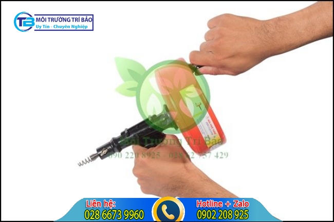 Dụng cụ thông bồn cầu Bửu Nghệ Thành