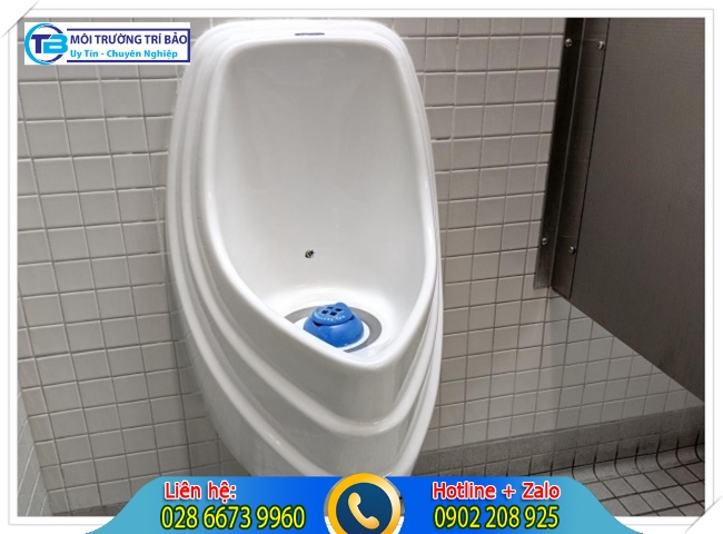 Nguyên nhân làm bồn tiểu nam bị hôi