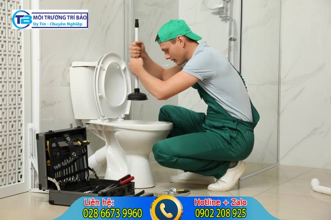 Hố ga, cống, bồn cầu đầy tắc nghẽn gây khó chịu