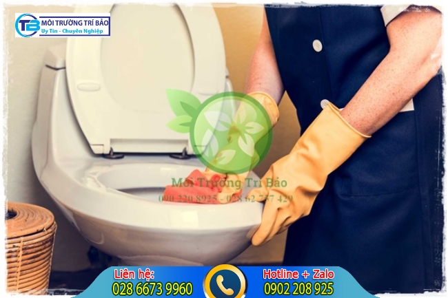 Nước tẩy bồn cầu