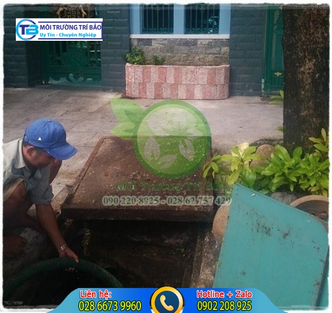 Thi công hút bể phốt.