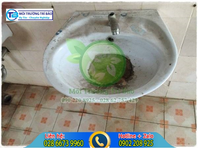 Vệ sinh s&agrave;n nh&agrave; vệ sinh rất quan trọng.