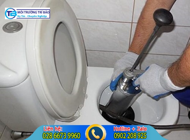 Th&ocirc;ng bồn cầu quận 7 3