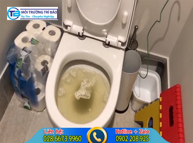 th&ocirc;ng bồn cầu nghẹt quận 2 gi&aacute; rẻ