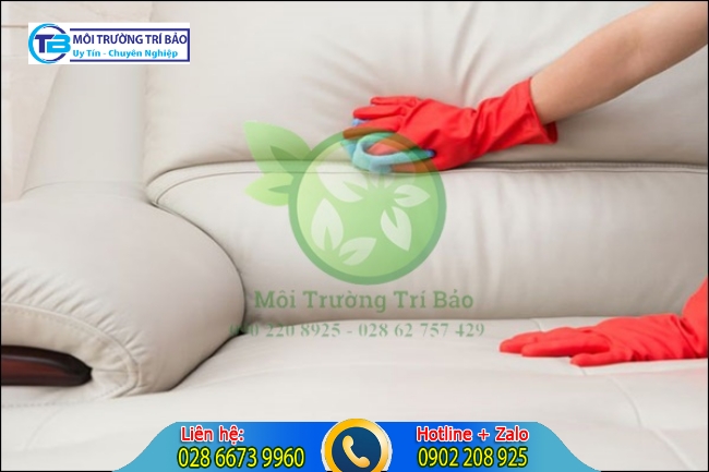 &aacute;ch khử m&ugrave;i khai nước tiểu tr&ecirc;n ghế Sofa