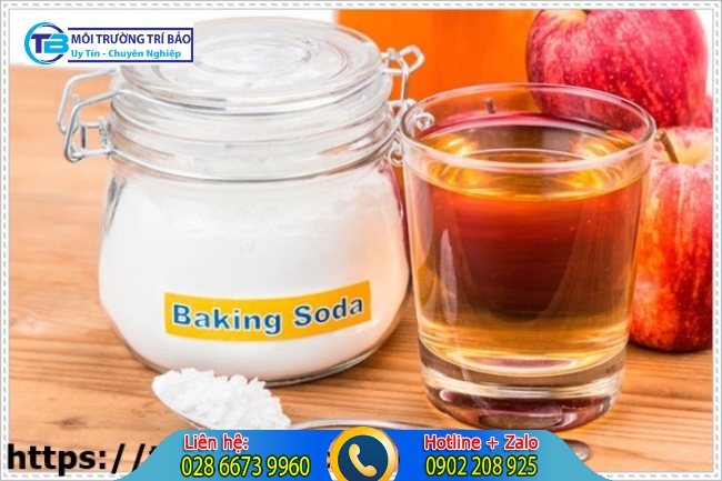 Baking soda khử m&ugrave;i h&ocirc;i bồn cầu rất tốt.